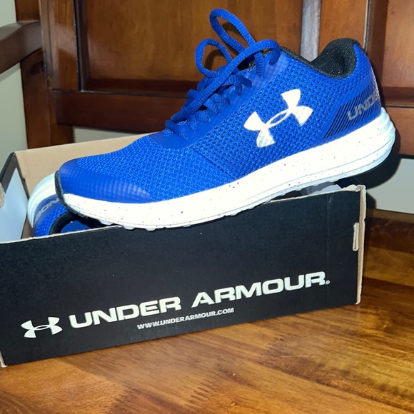 Under Armour Other - NWT Under Armour 3.5 youth